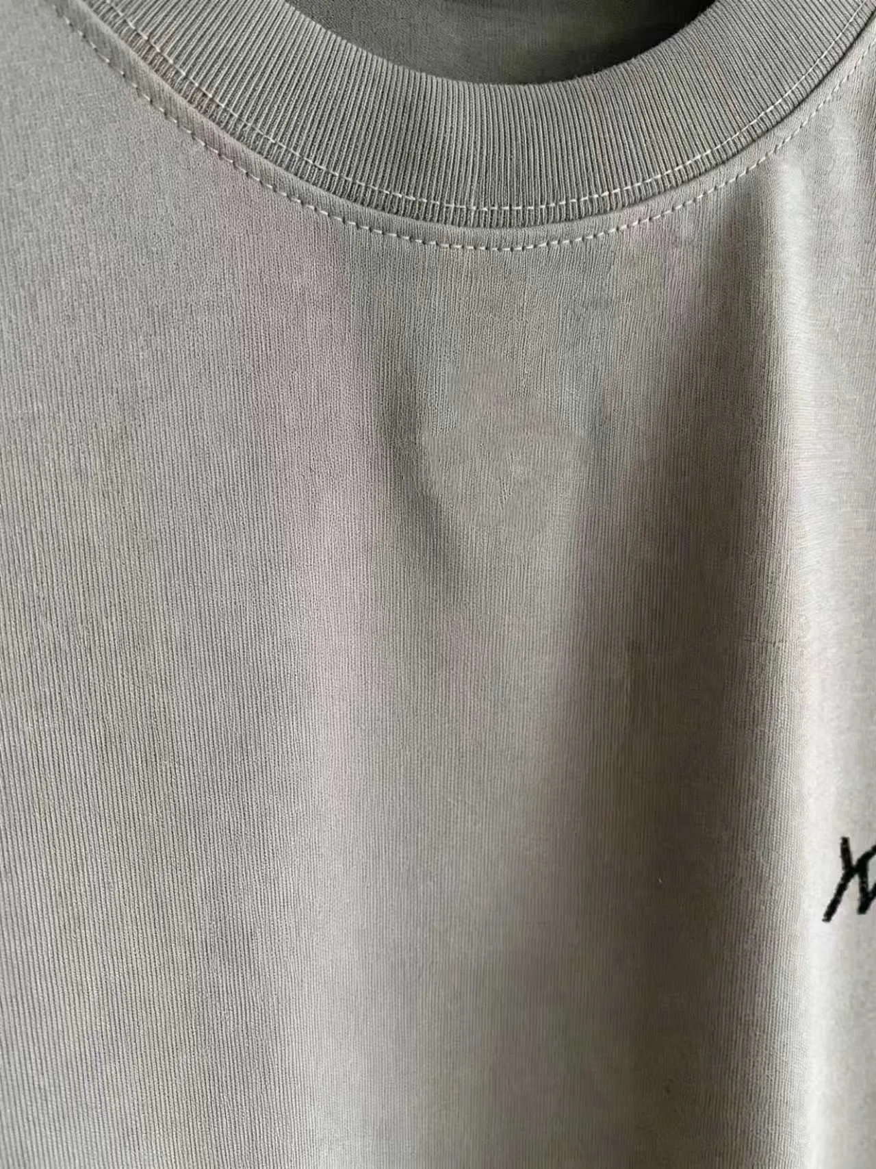 Ysl/ * New Arrival ， ， ， ， T Same Style。 :Black White Blue Gray Size:S（90-130 ） M（125-140 ） L（135-160 ） XL（160-180 ） XXL（180-210 ）